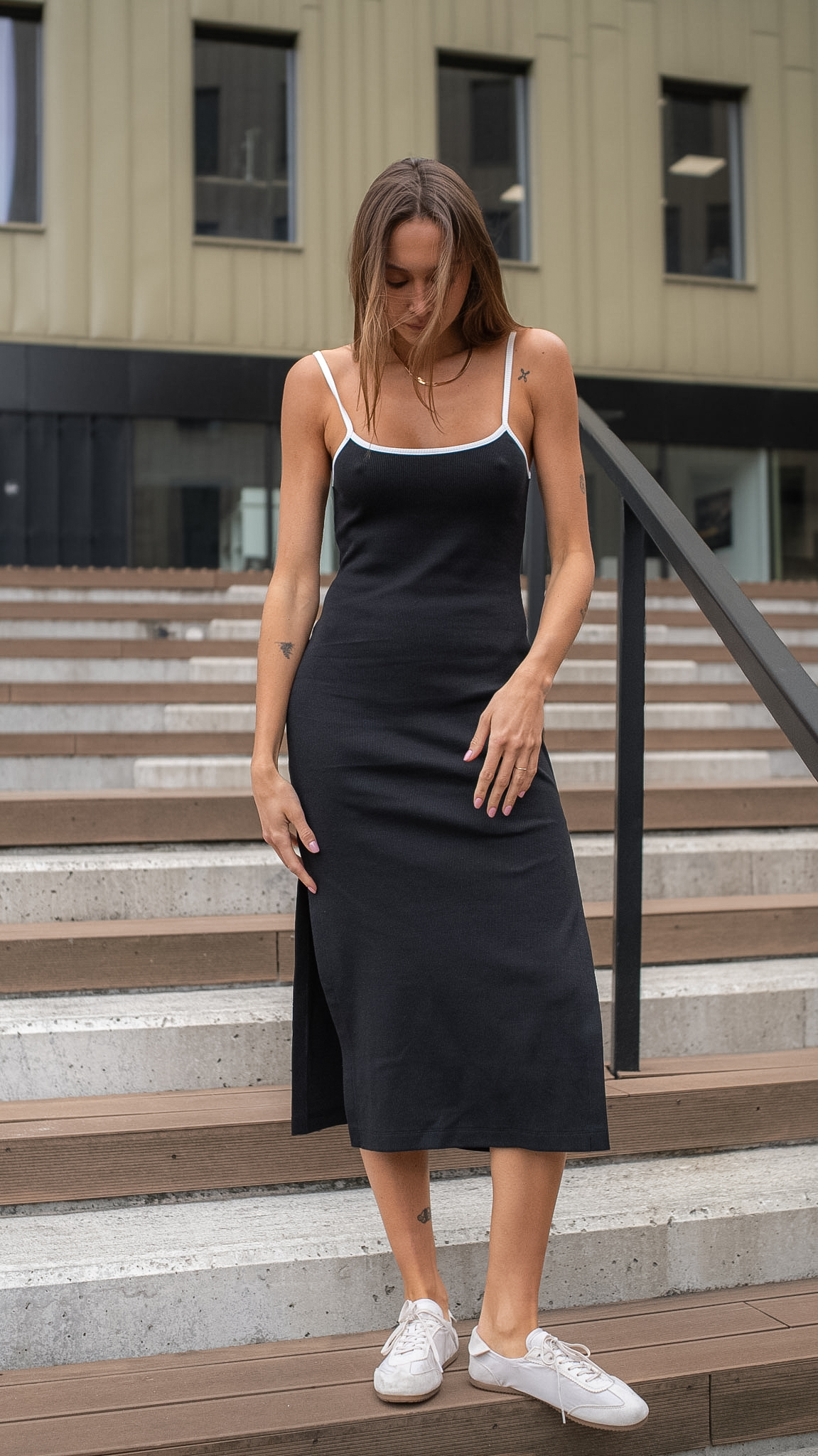 Project Runway Sukienka prążek czarna - obrazek 6