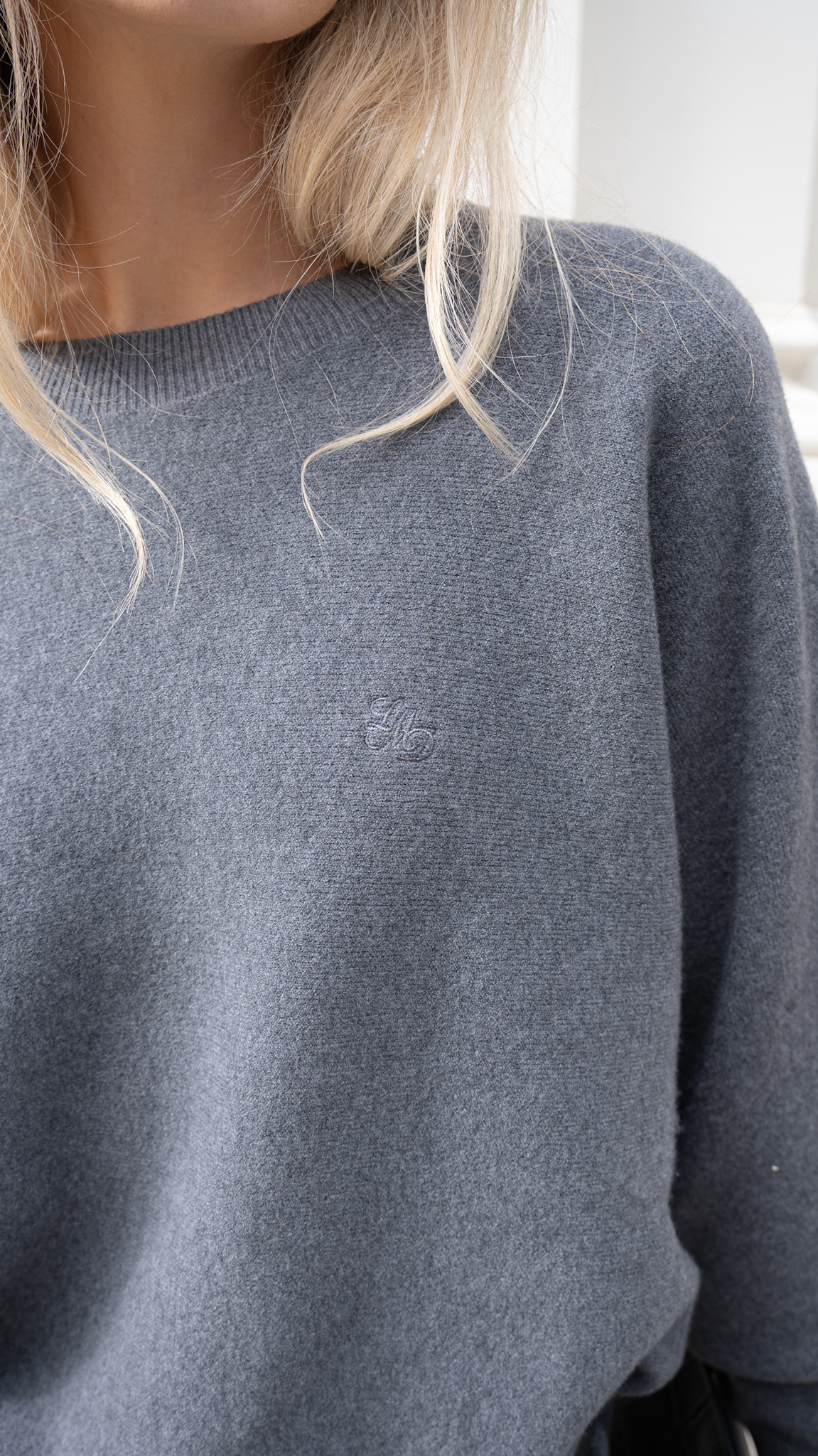 Sweter Yvette — szary - obrazek 3